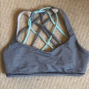 Lulu bra size 6